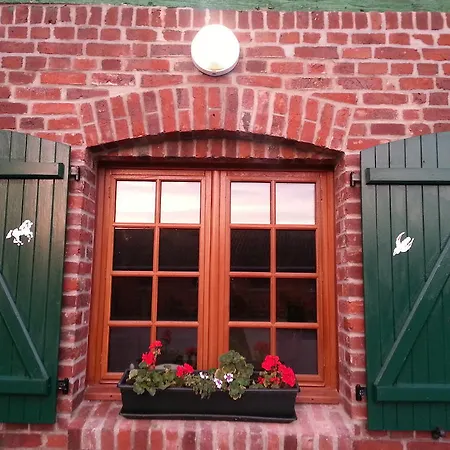 Gite De La Ferme Des Crins Blancs Hazebrouck